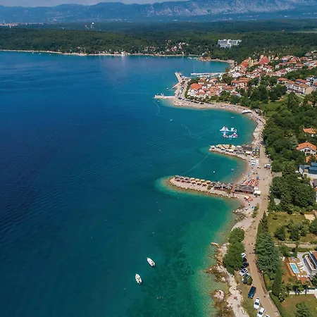 Daire 1 Bedroom Beautiful Apartment In Njivice *